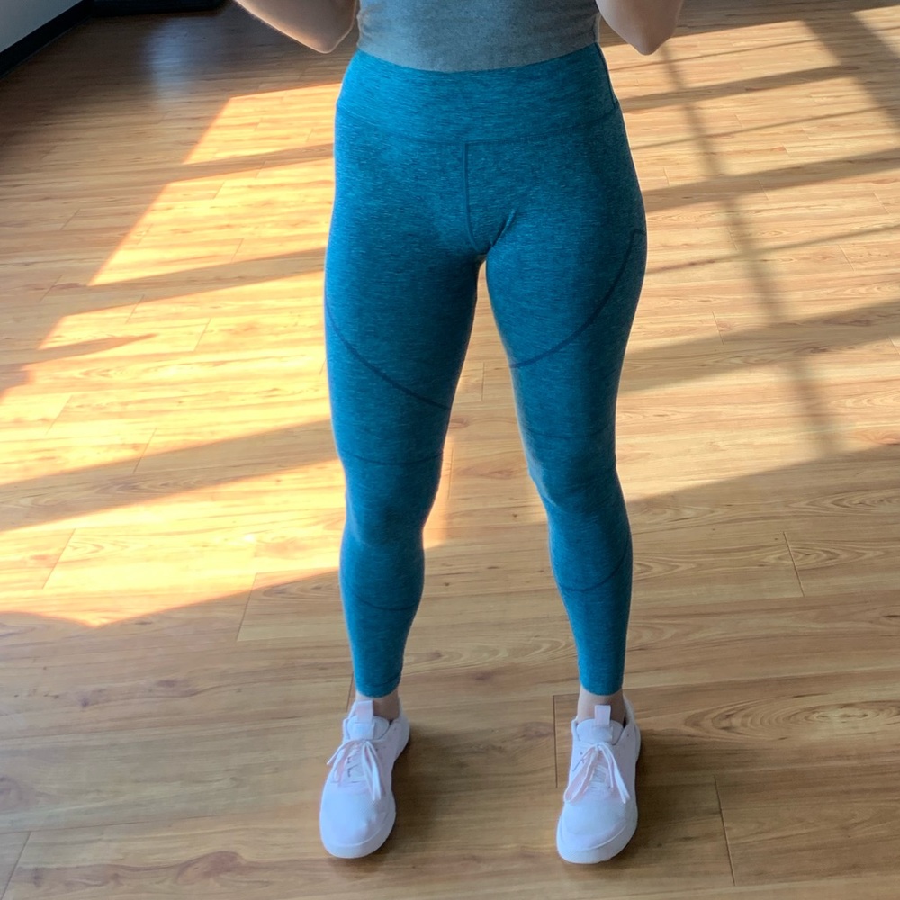 Alphalete Revival Leggings